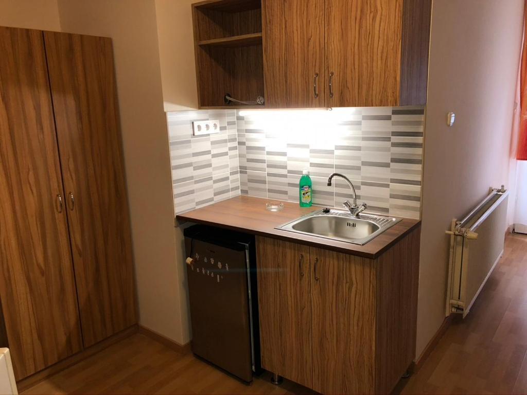 Kálvin Vendégszobák Debrecen Extérieur photo