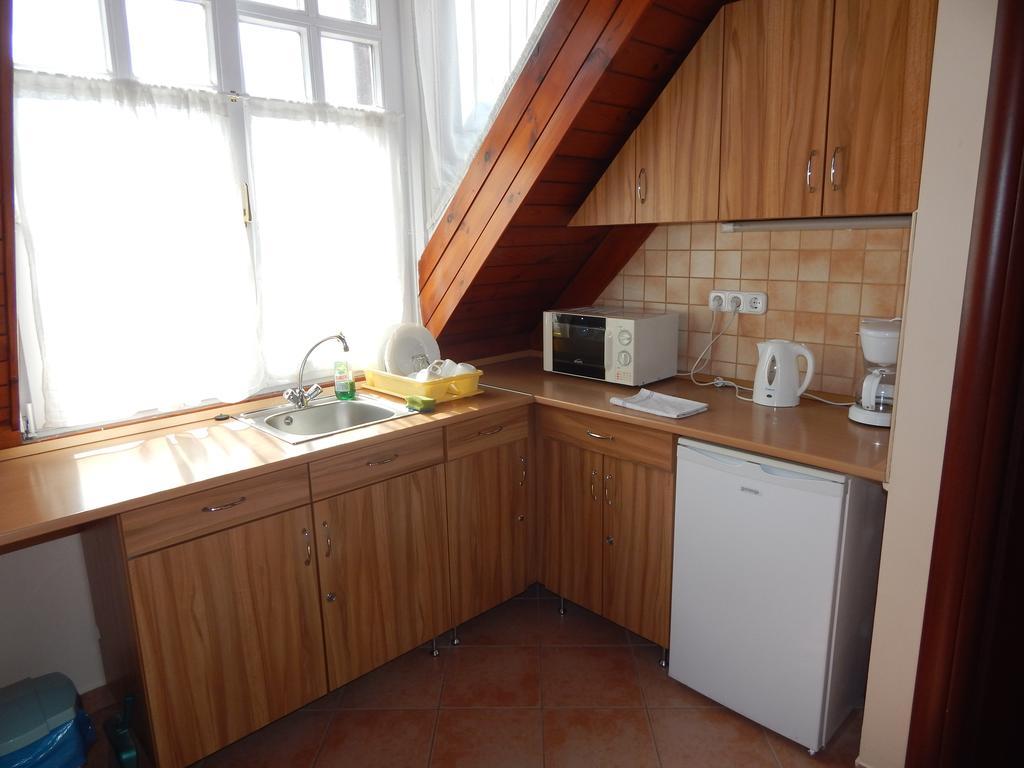Kálvin Vendégszobák Debrecen Extérieur photo