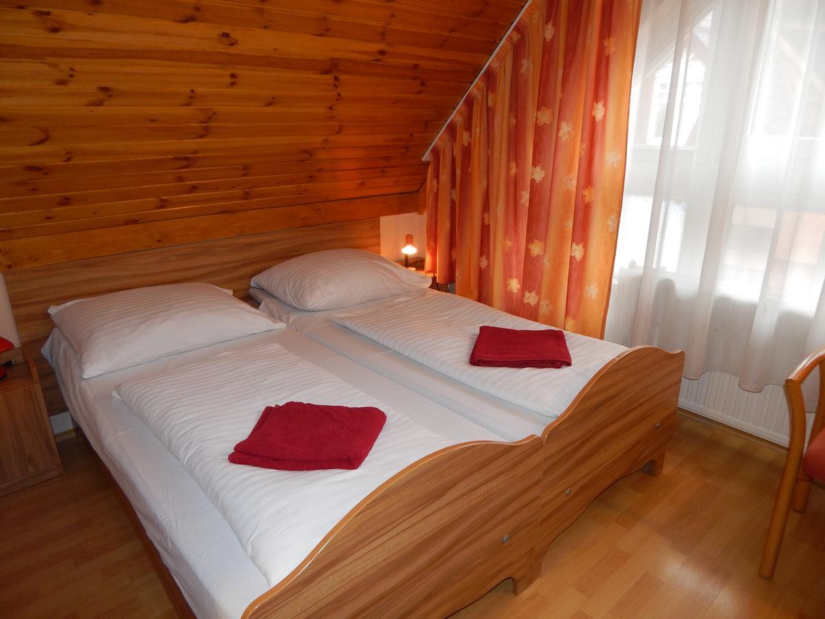 Kálvin Vendégszobák Debrecen Extérieur photo