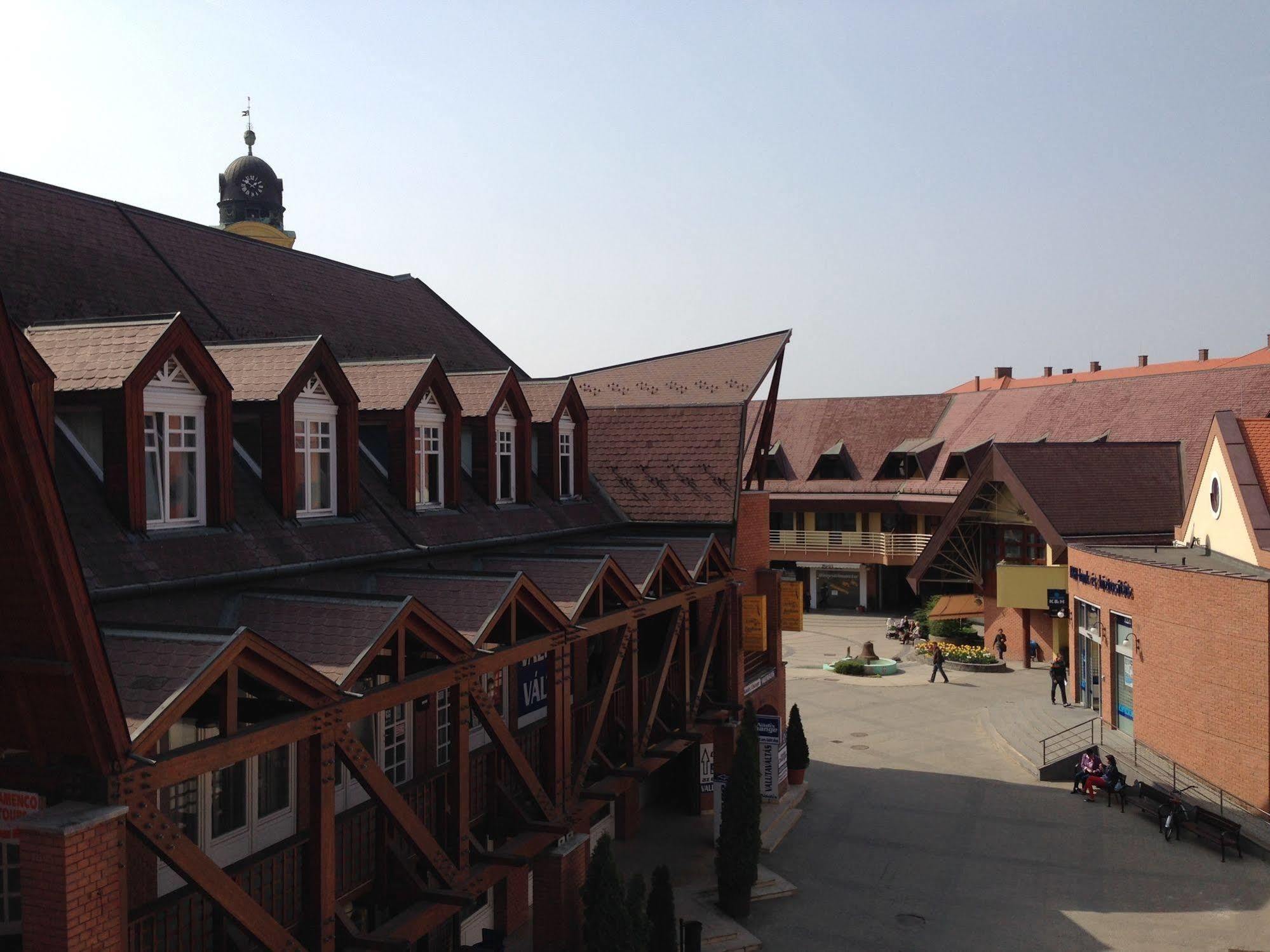 Kálvin Vendégszobák Debrecen Extérieur photo